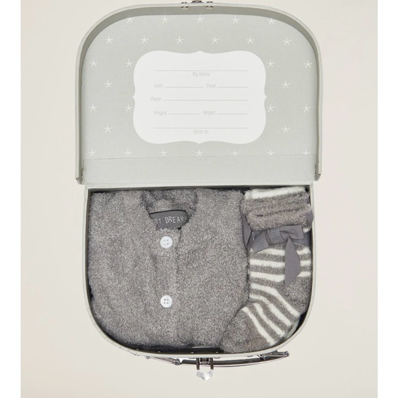 NWT barefoot dreams newborn gift set grey